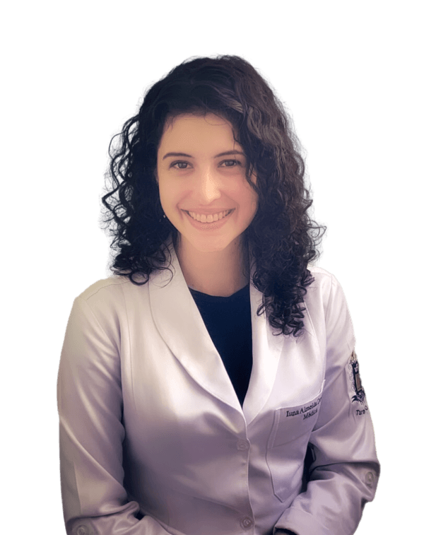 Foto da Doutora Iuna Deveza, Médica Geriatra.